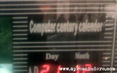 Calendario di secolo del calcolatore